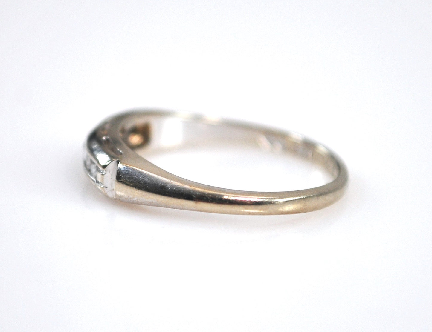 Vintage 14K White Gold Diamond Band Ring
