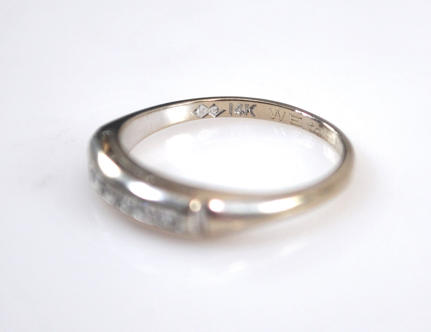 Vintage 14K White Gold Diamond Band Ring