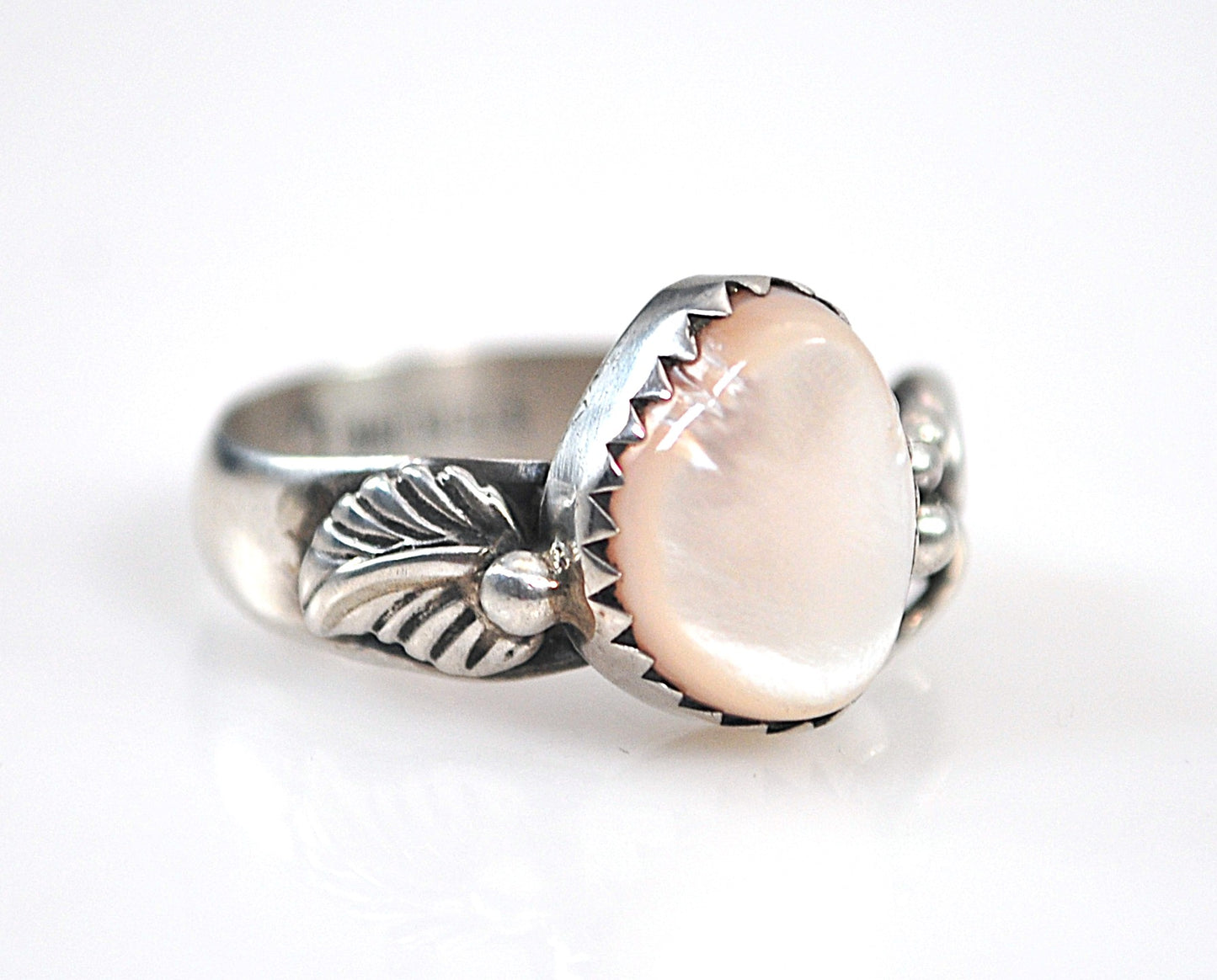 Native American Sterling Silver Mother of Pearl Ring