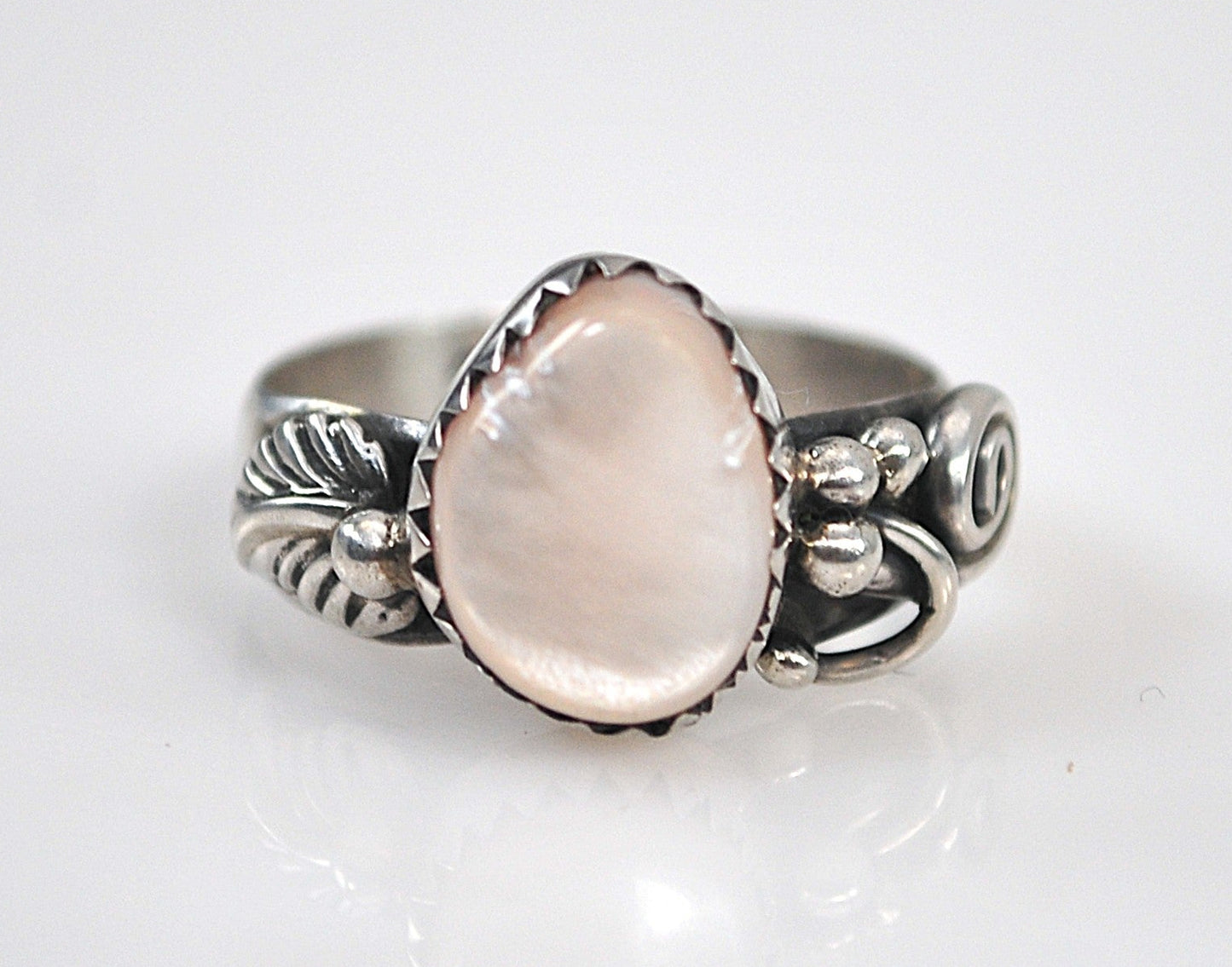 Native American Sterling Silver Mother of Pearl Ring