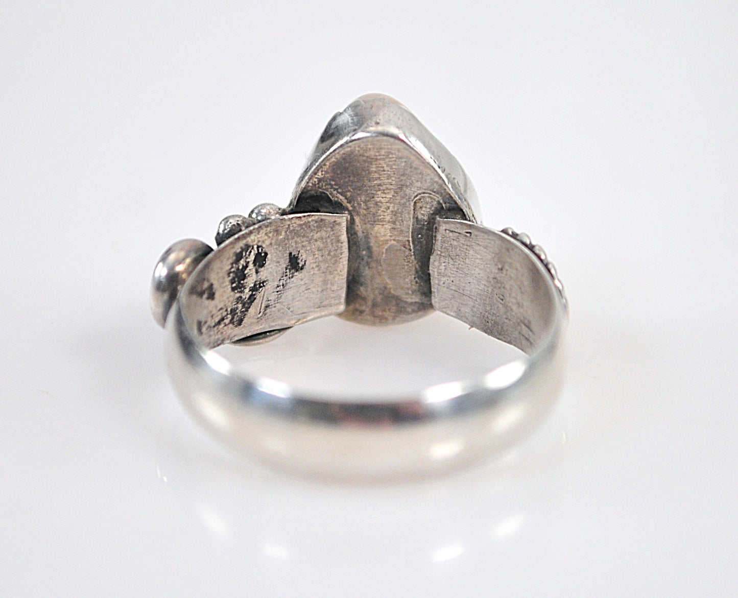 Native American Sterling Silver Mother of Pearl Ring