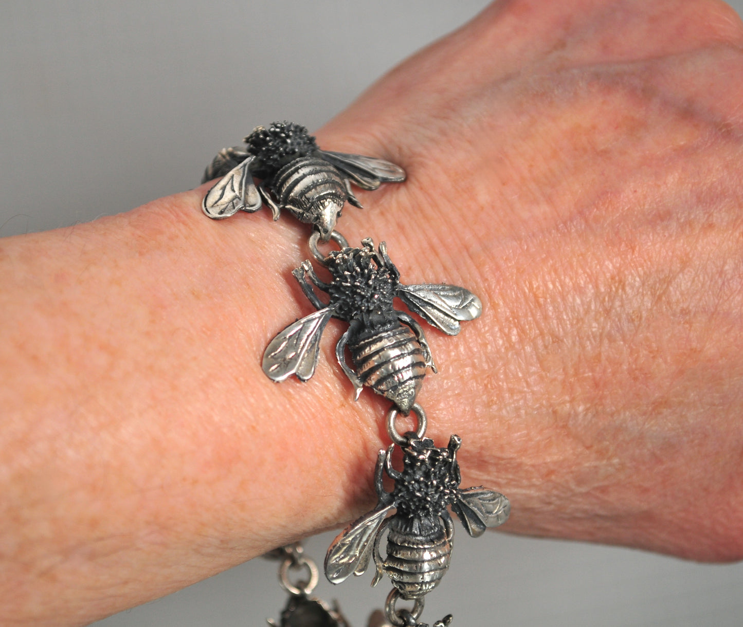 Sterling Silver Bumble Bee Link Bracelet