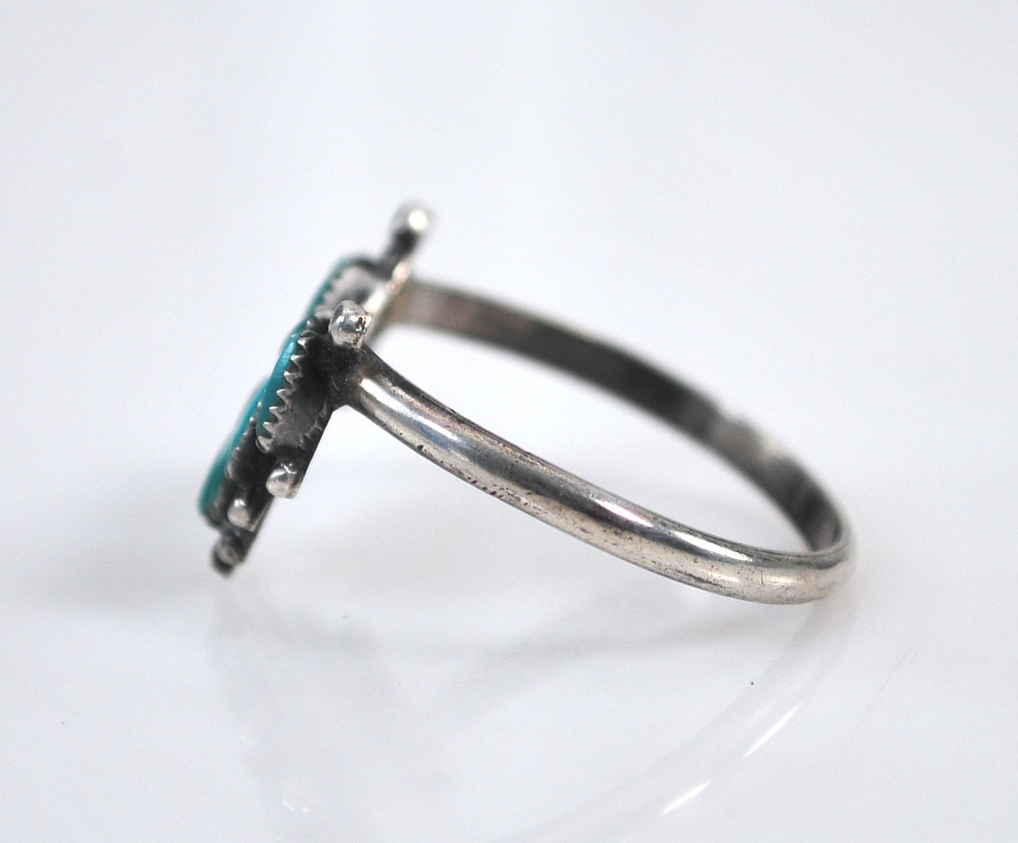 Zuni Needlepoint Turquoise Ring