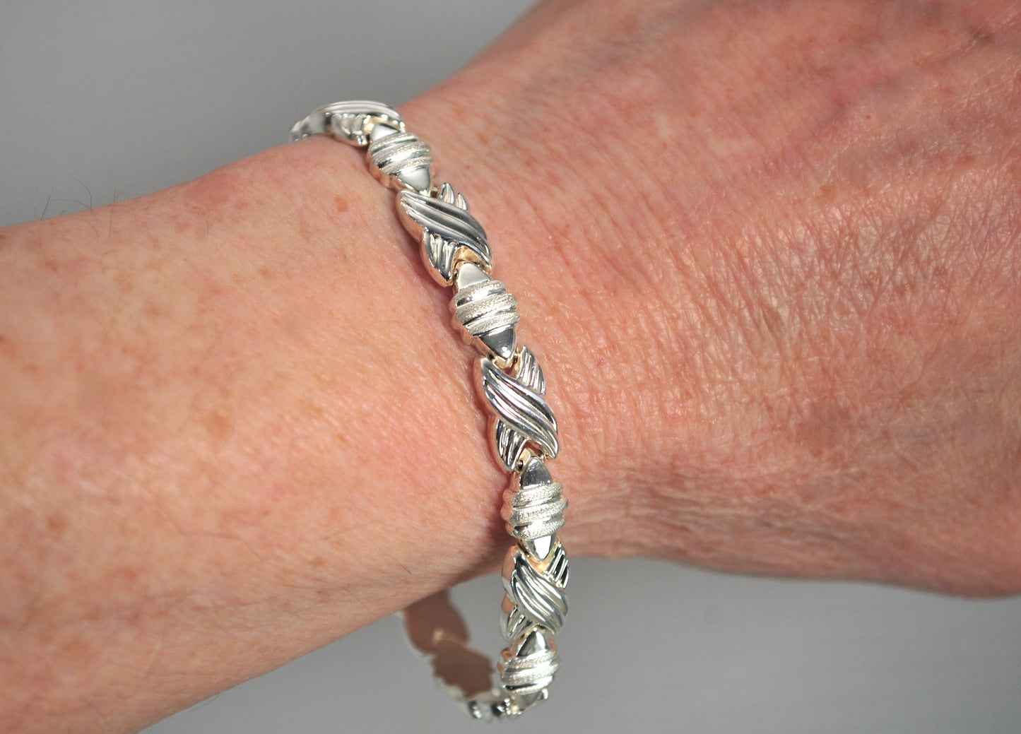 Sterling Silver X O Link Bracelet