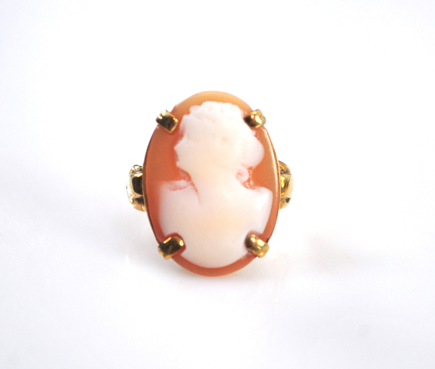 Vintage 14K Gold Carved Shell Cameo Ring, Size 4 1/2