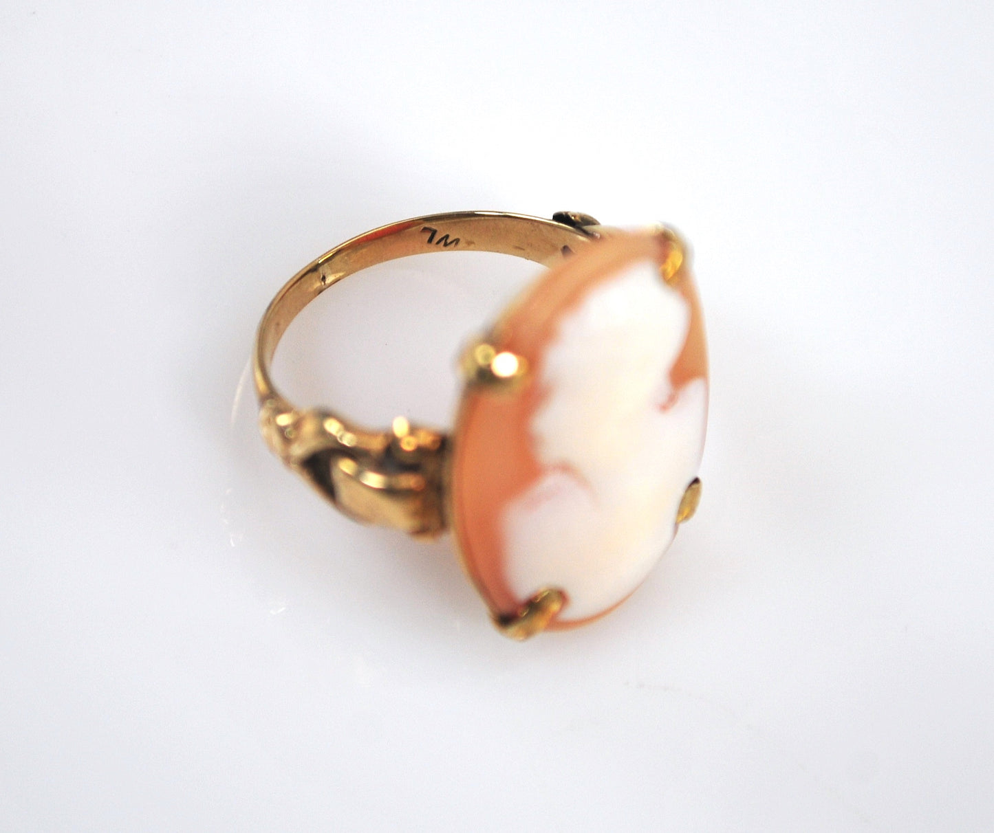 Vintage 14K Gold Carved Shell Cameo Ring, Size 4 1/2