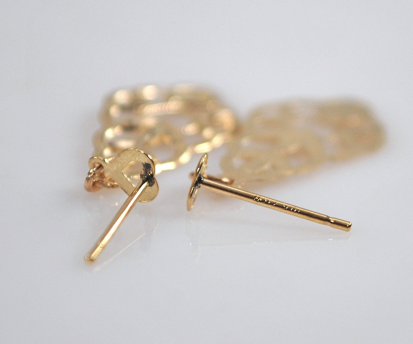 LIGHTWEIGHT Signed 14K Gold Filagree Earrings