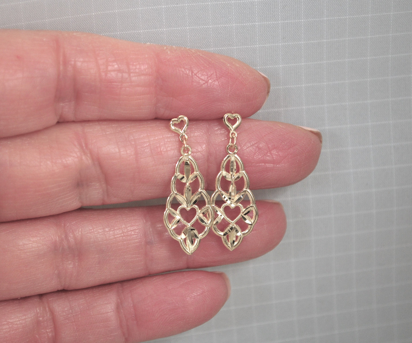LIGHTWEIGHT Signed 14K Gold Filagree Earrings