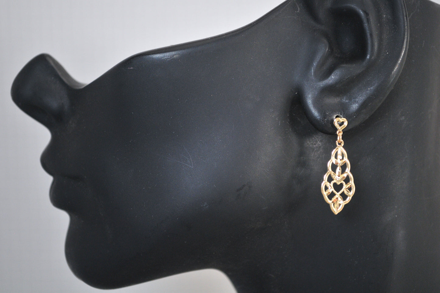LIGHTWEIGHT Signed 14K Gold Filagree Earrings