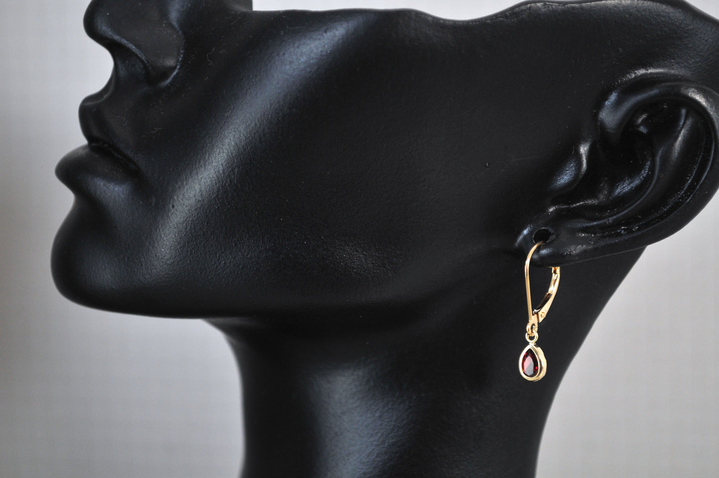 LIGHTWEIGHT 14K Gold Garnet Earrings