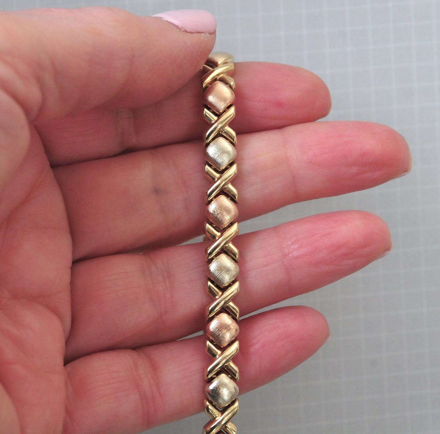 Designer 14K Gold Hugs and Kisses Bracelet