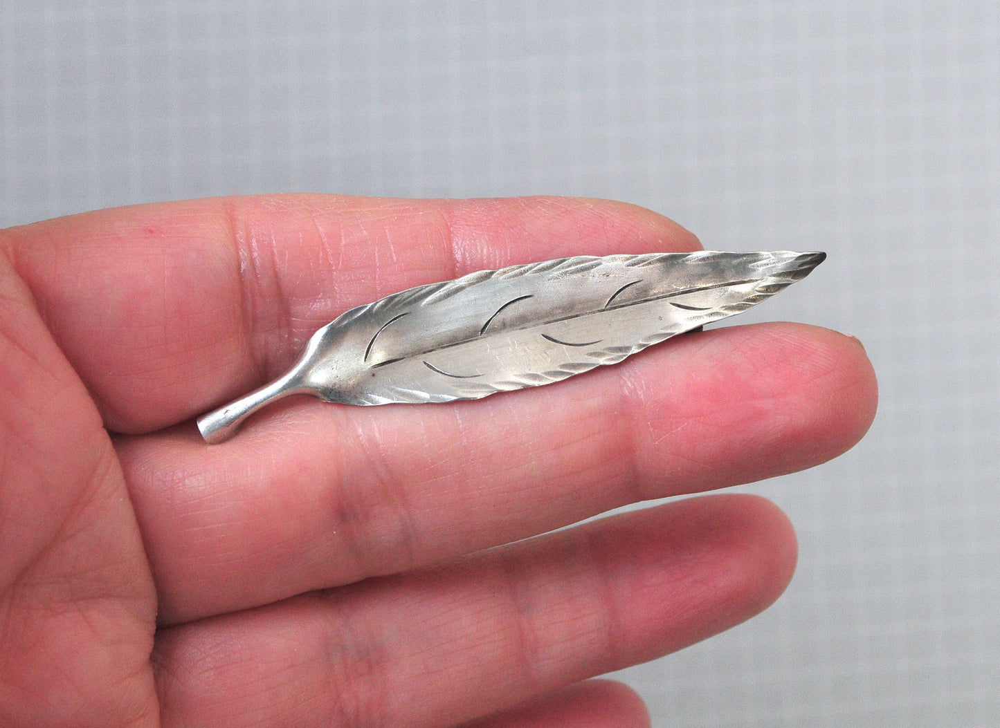 Vintage Handwrought Stuart Nye Sterling Silver Leaf Brooch