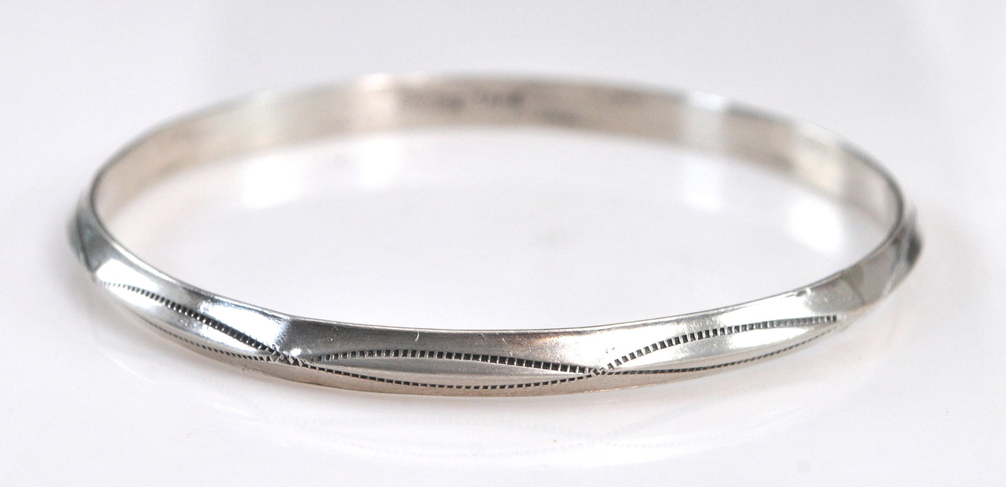 Tahe Signed Navajo Sterling Silver Bangle Bracelet
