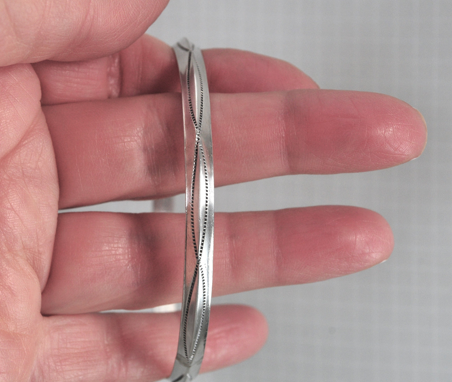 Tahe Signed Navajo Sterling Silver Bangle Bracelet