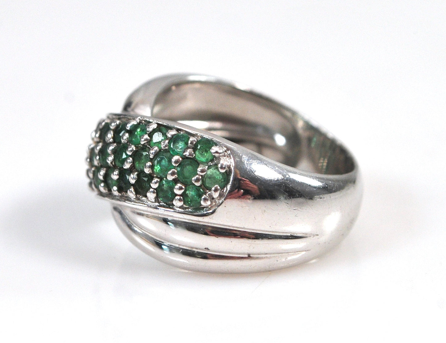 CNA 925 Sterling Silver Emerald Crossover Ring