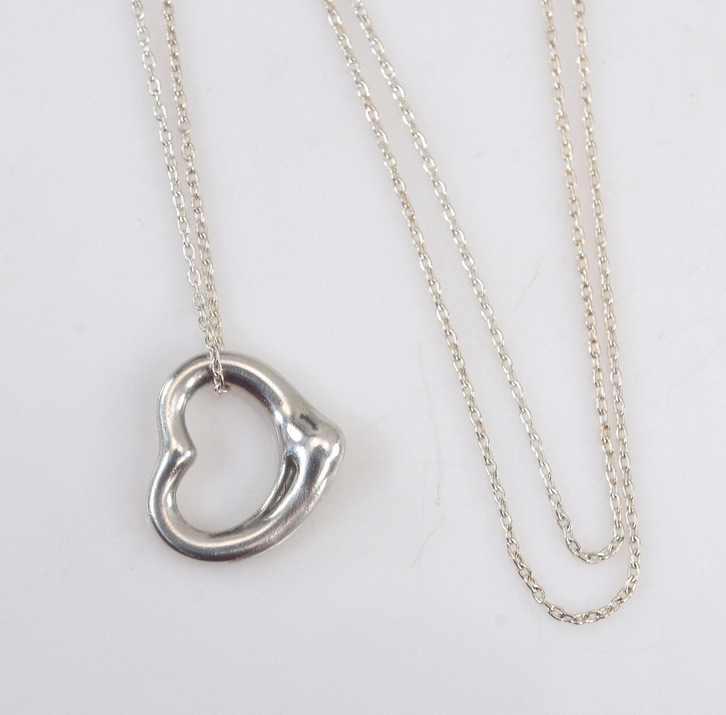 Tiffany & Co. Elsa Peretti 925 Small Floating Heart Pendant and Chain