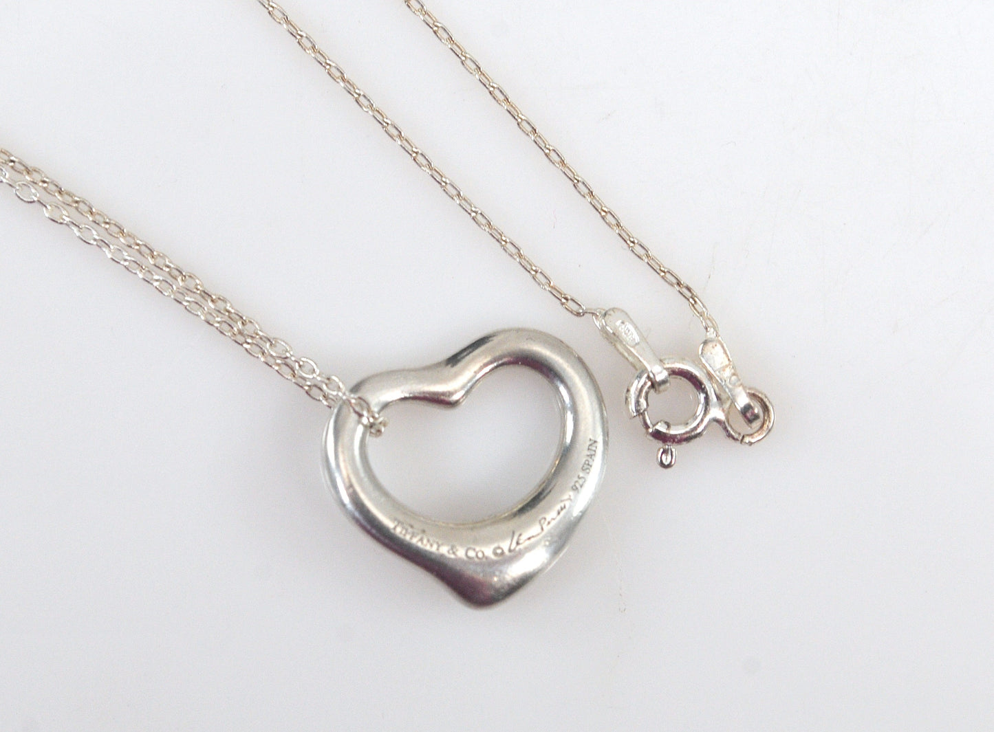 Tiffany & Co. Elsa Peretti 925 Small Floating Heart Pendant and Chain