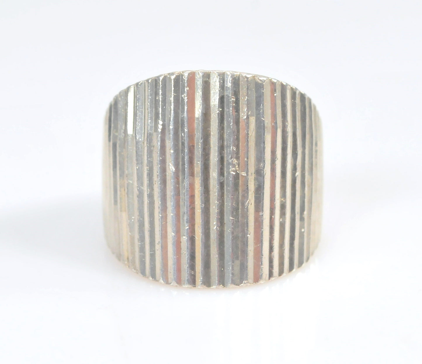 925 Sterling Silver Sparkly Wide Ribbed Sterling Silver Band Ring
