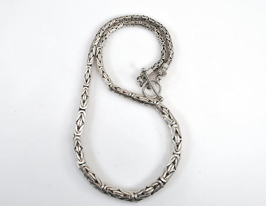 Suarti Sterling Silver Graduated Byzantine Necklace