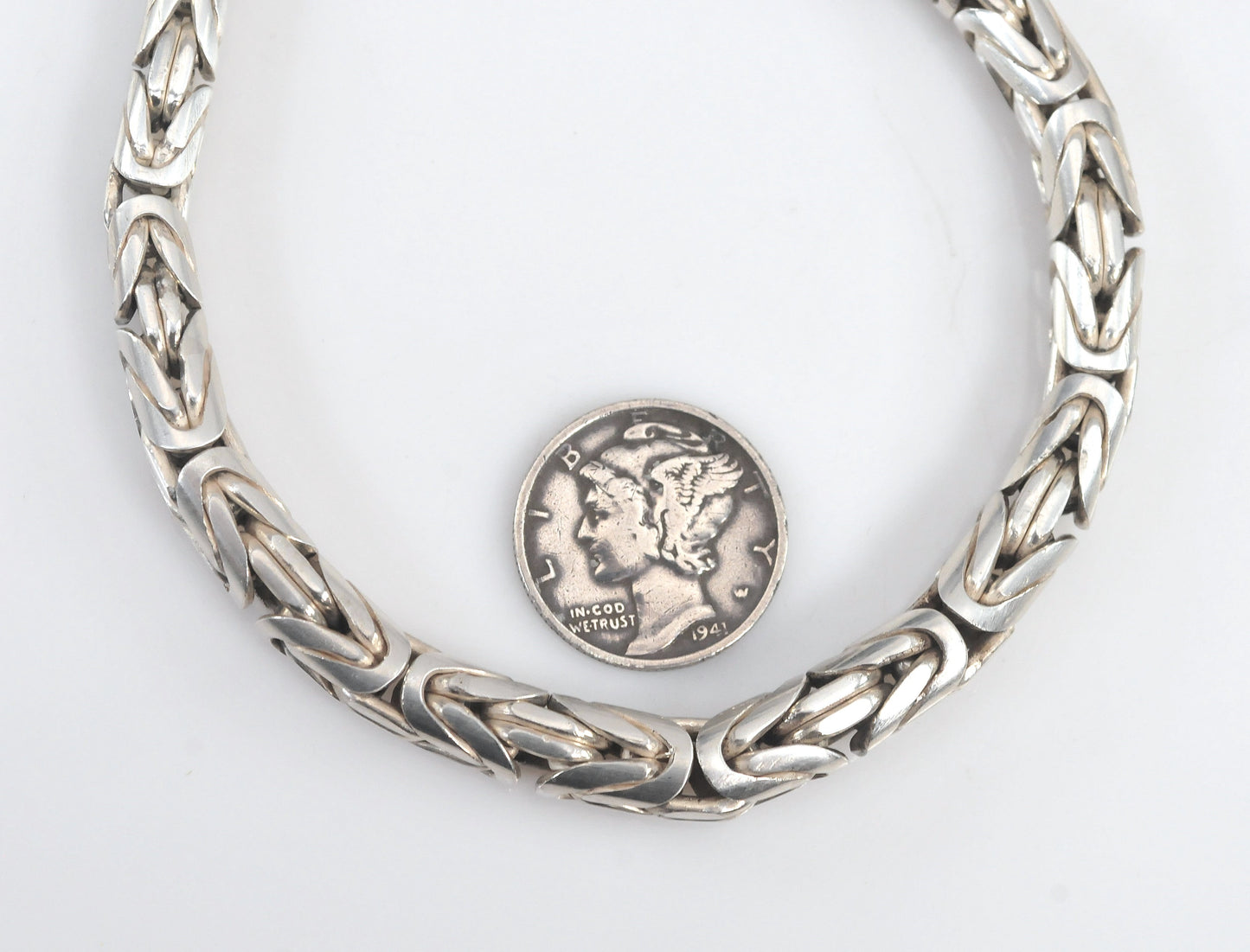 Suarti Sterling Silver Graduated Byzantine Necklace