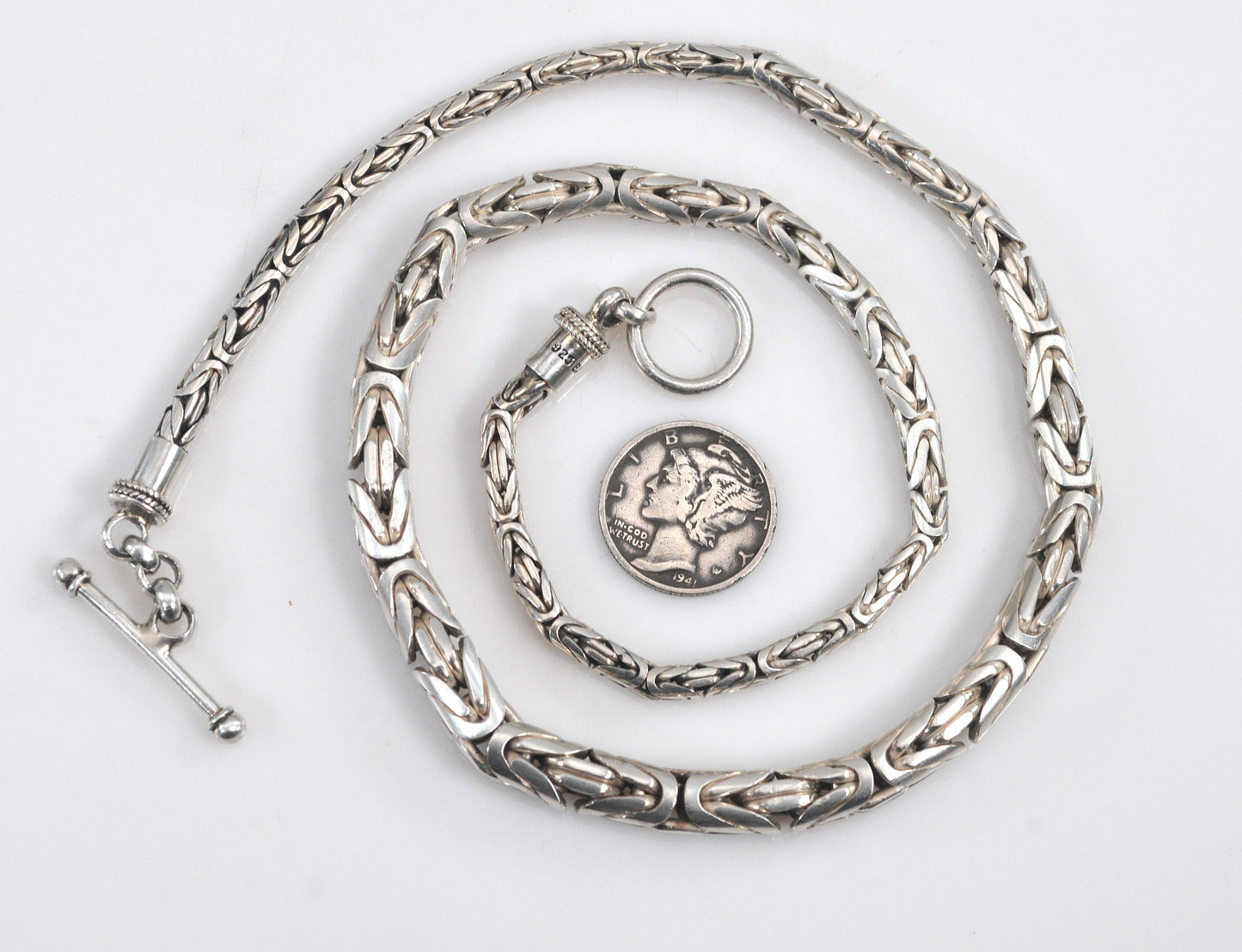 Suarti Sterling Silver Graduated Byzantine Necklace