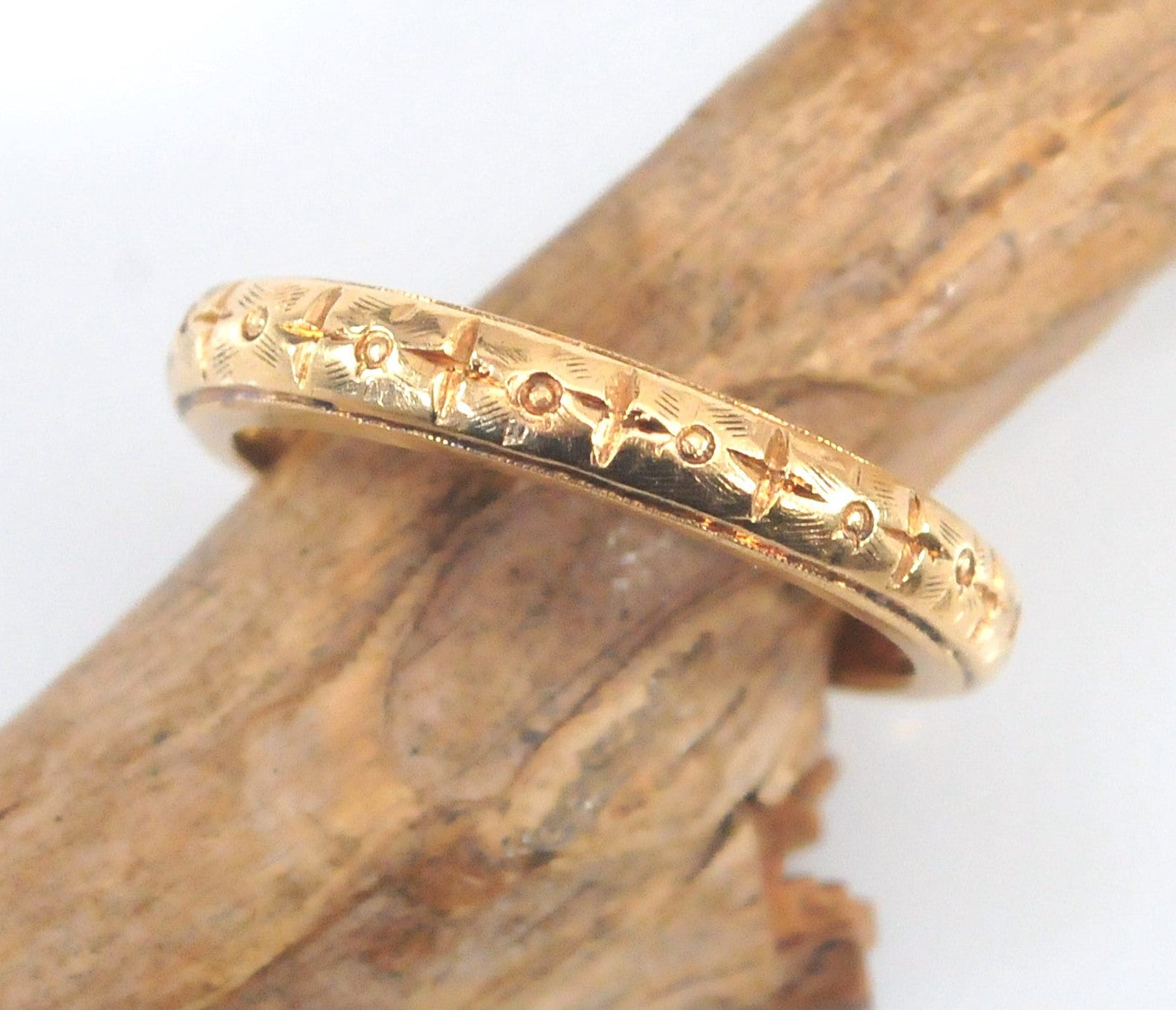 Art Deco 14K Gold Wedding Band Ring