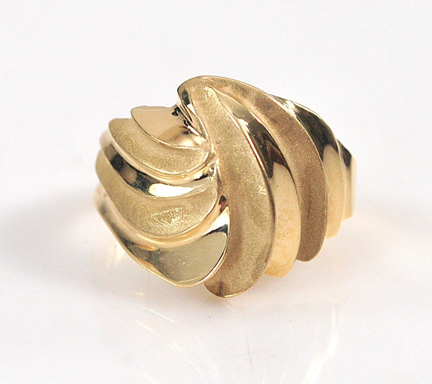 14K Gold Swirl Dome Ring