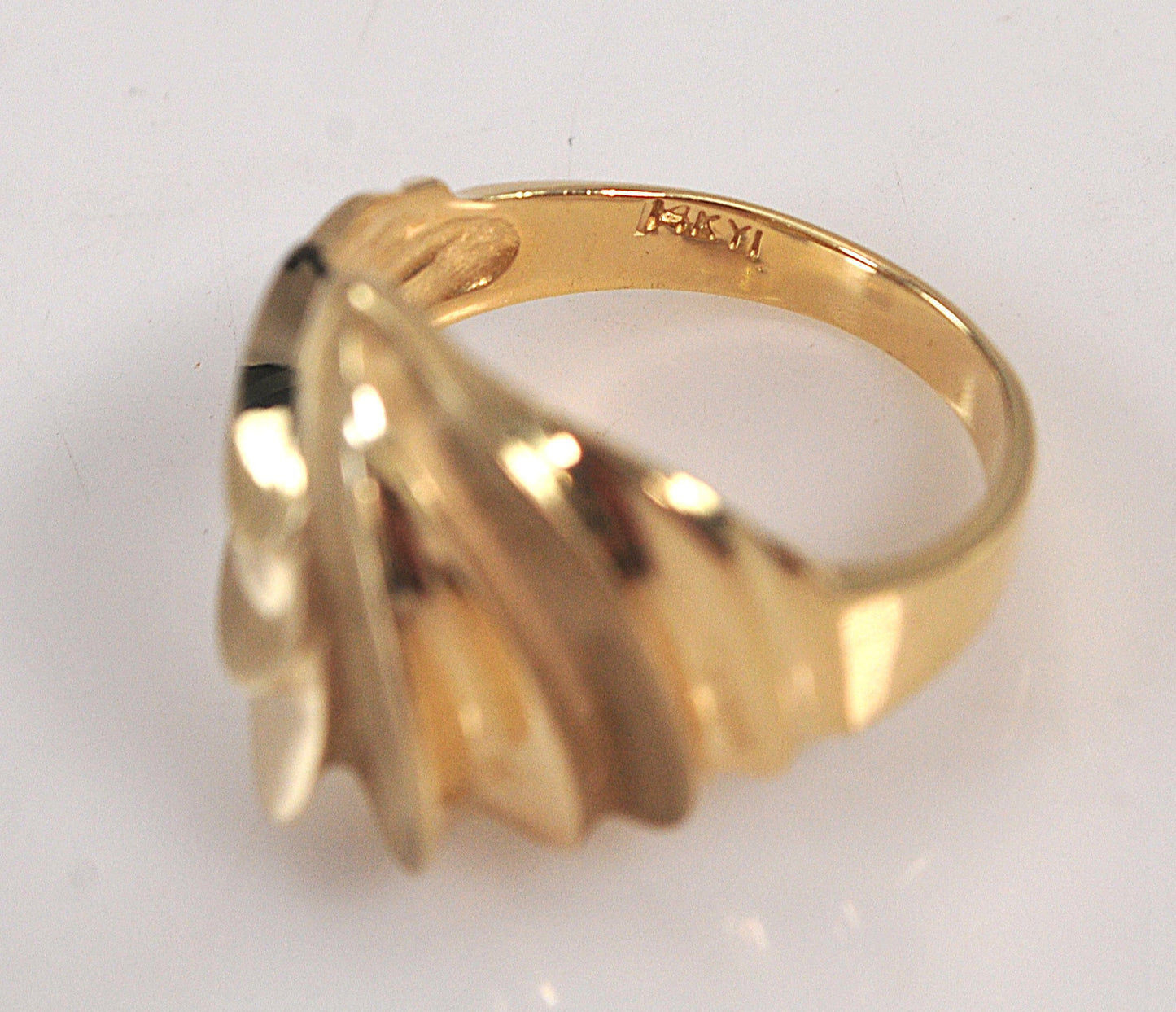 14K Gold Swirl Dome Ring