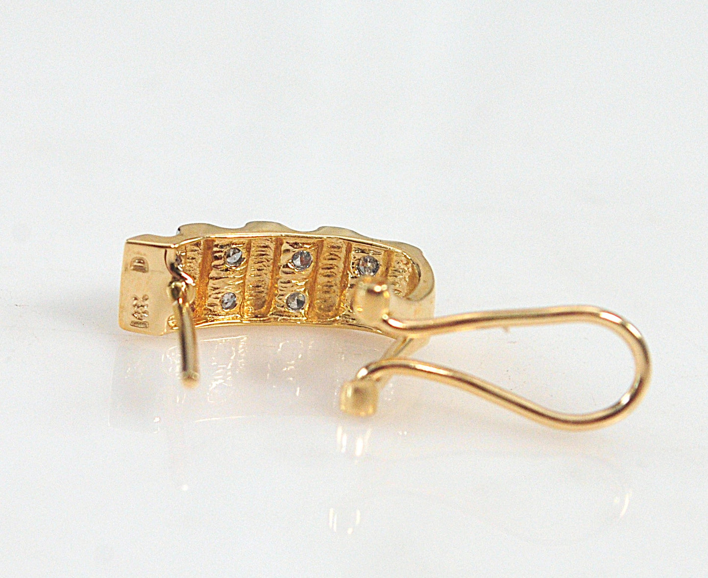SINGLE 14K Gold Diamond Earring