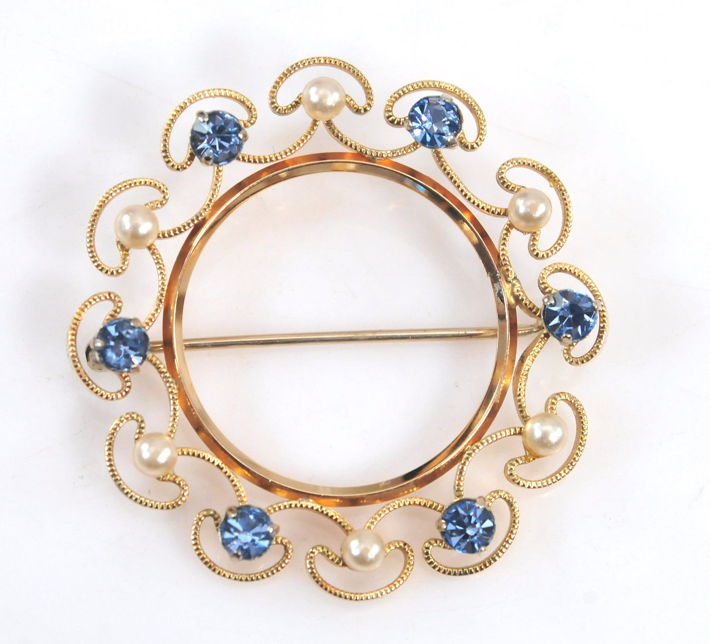 Vintage Krementz Gold Filled Circle Brooch