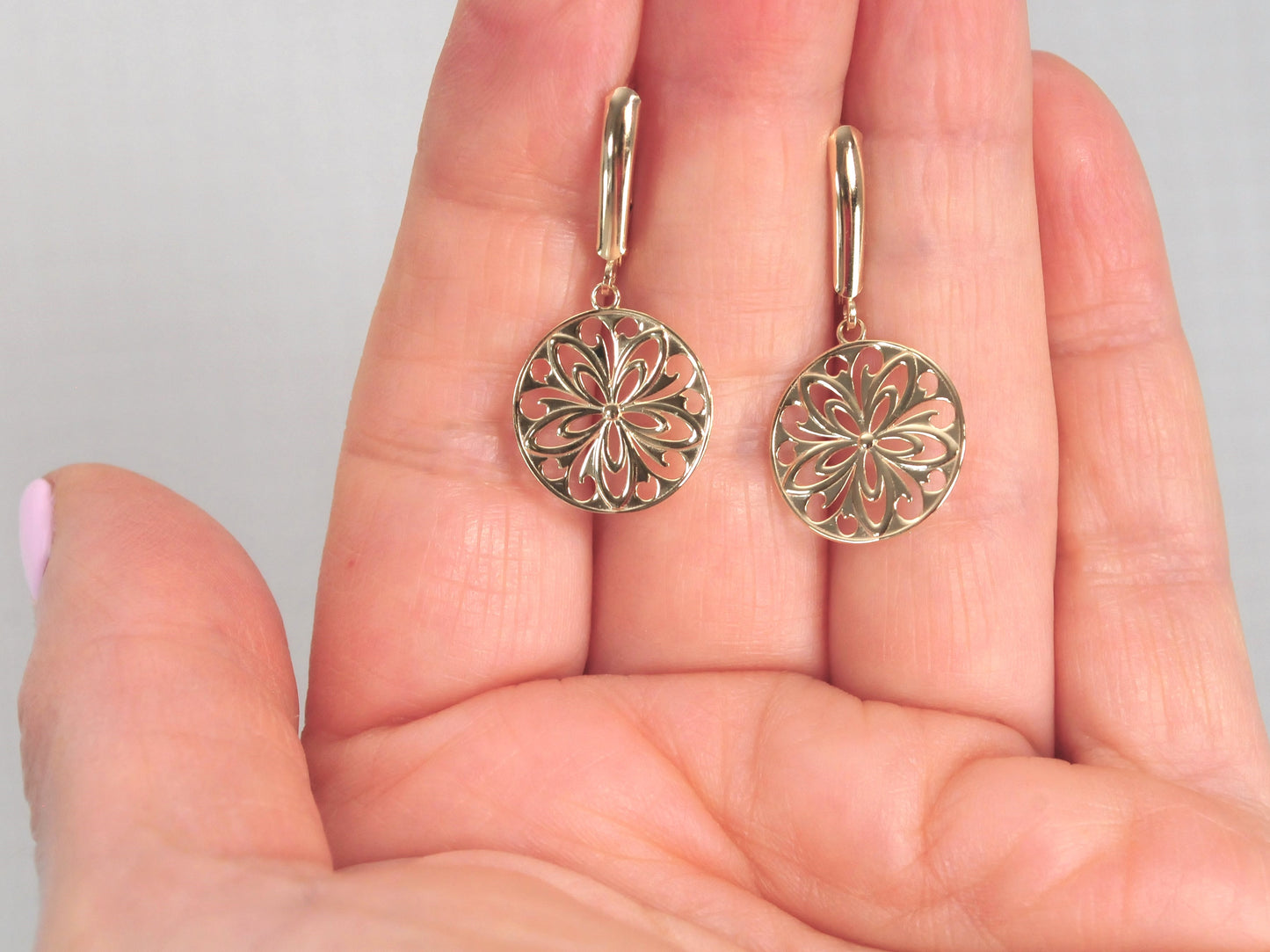 Signed 14K Gold Circle Filagree Earrings