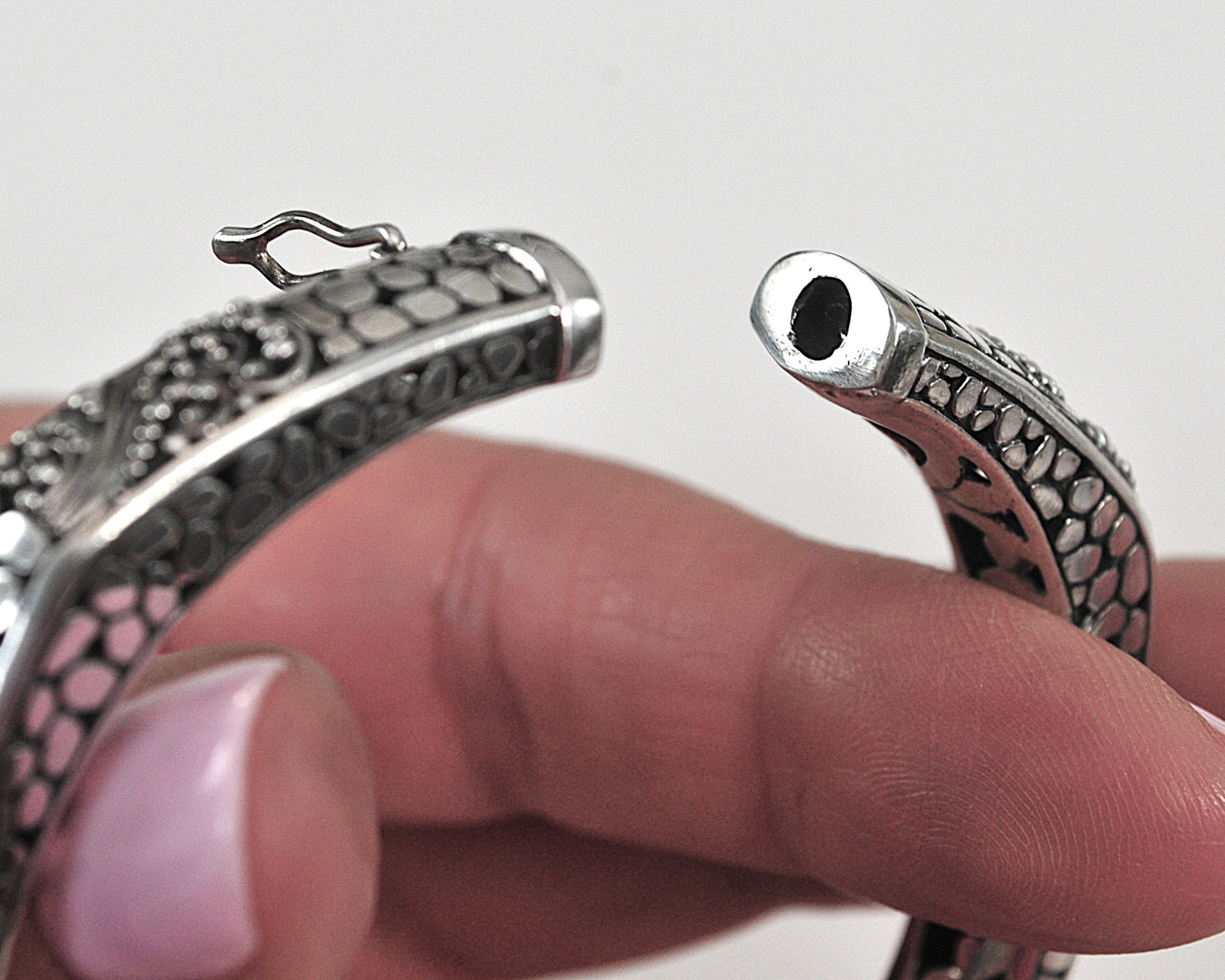 Heavy Sarda 925 Ornate Bali Hinged Bangle Bracelet