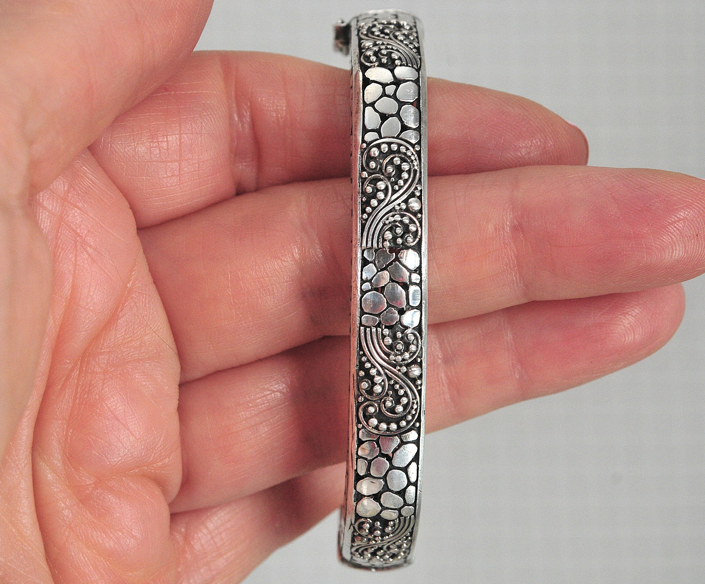 Heavy Sarda 925 Ornate Bali Hinged Bangle Bracelet