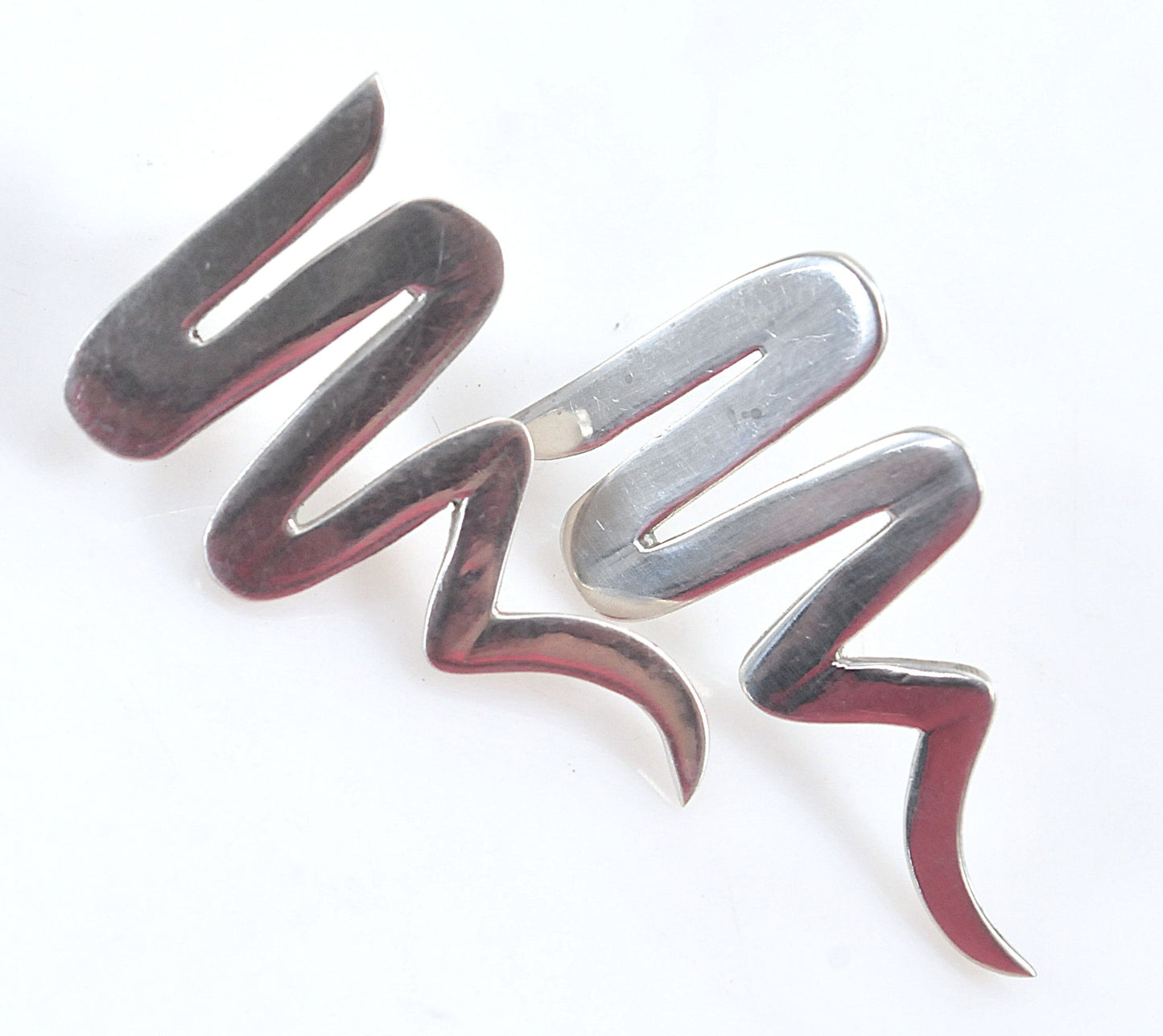 Taxco Sterling Silver Tornado Zig-Zag Earrings