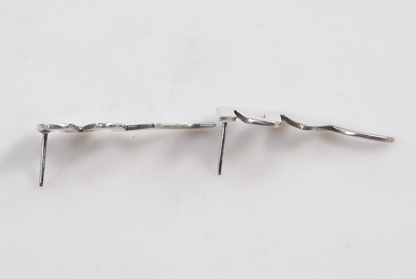 Taxco Sterling Silver Tornado Zig-Zag Earrings