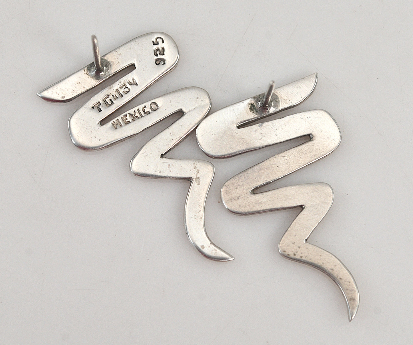 Taxco Sterling Silver Tornado Zig-Zag Earrings