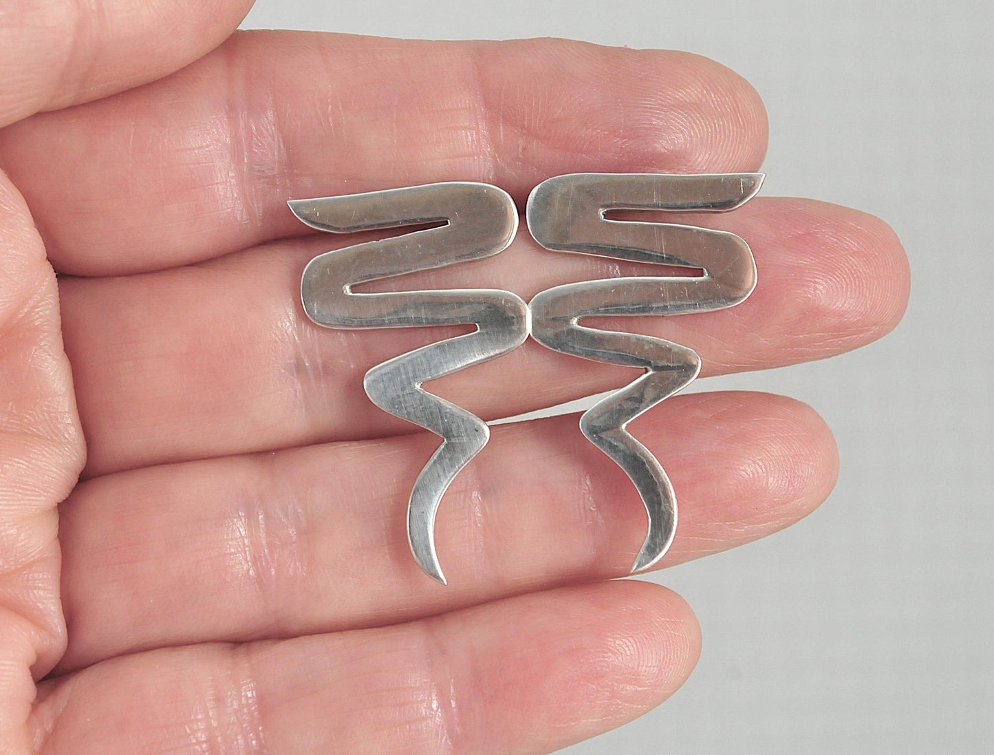 Taxco Sterling Silver Tornado Zig-Zag Earrings