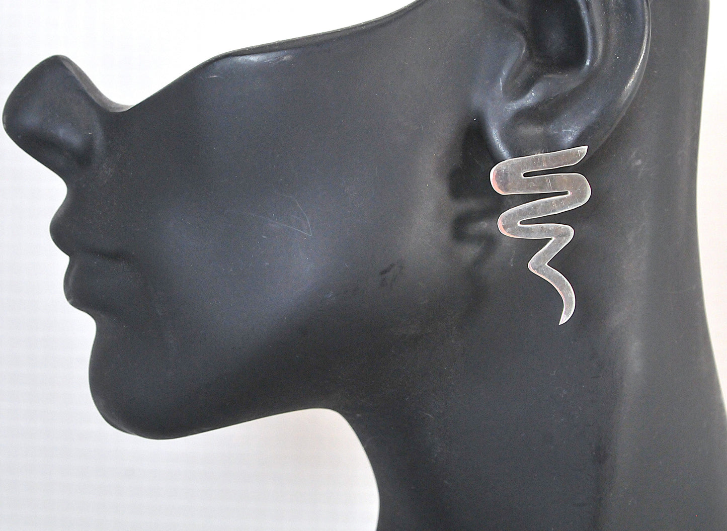 Taxco Sterling Silver Tornado Zig-Zag Earrings