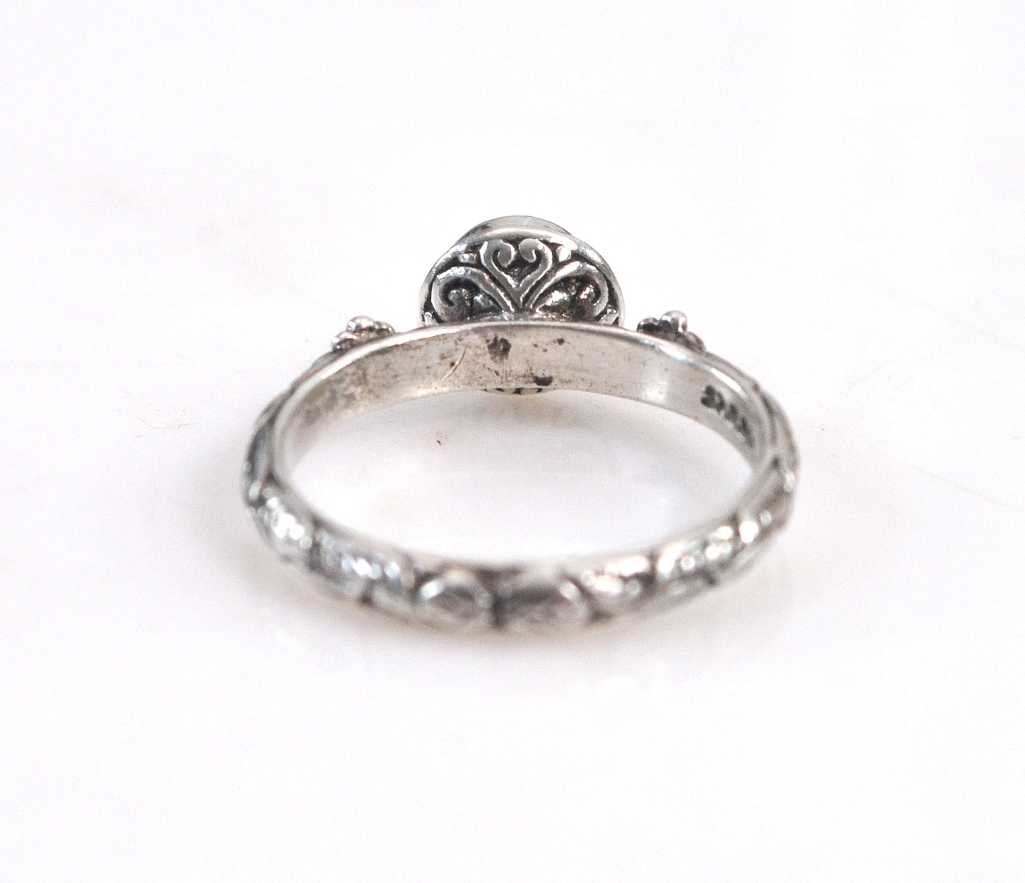 Sarda Sterling Silver Garnet Ring