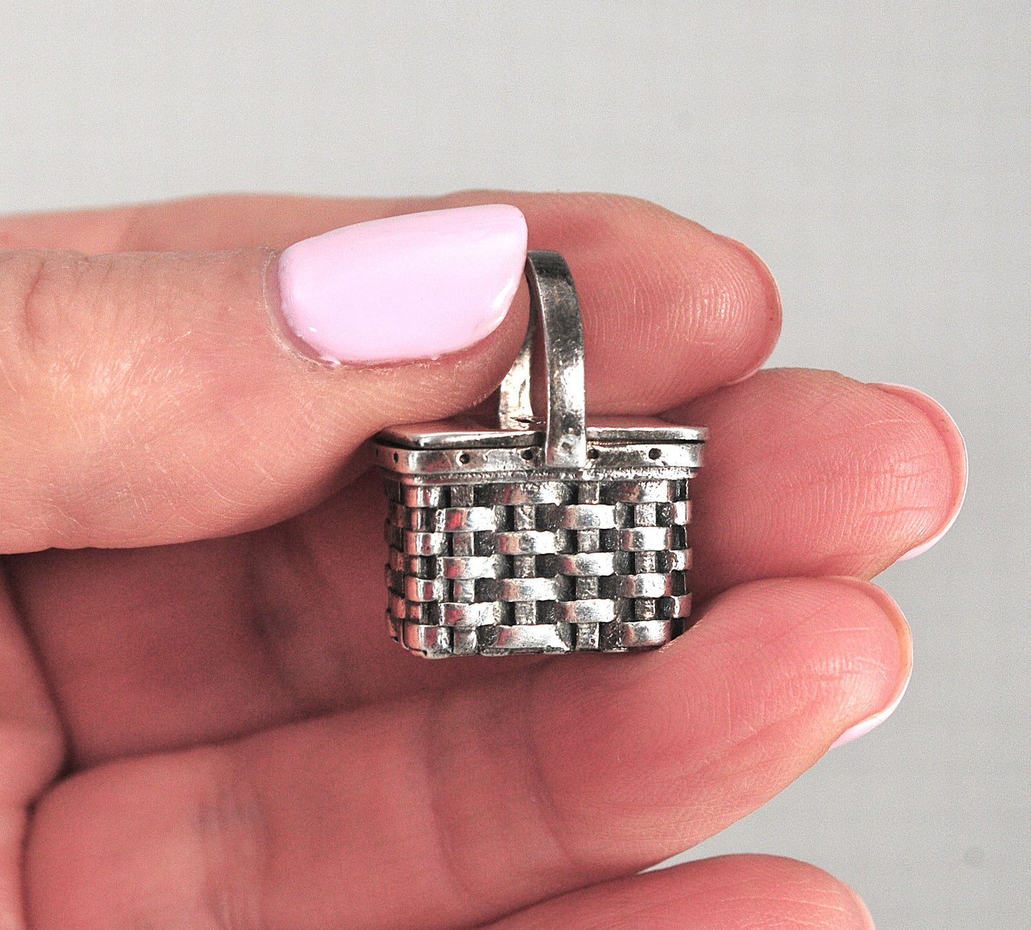 Signed Sterling Silver Picnic Basket Charm Pendant, 12 grams