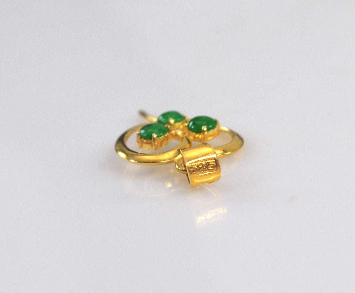 14K Gold Jade Heart Pendant