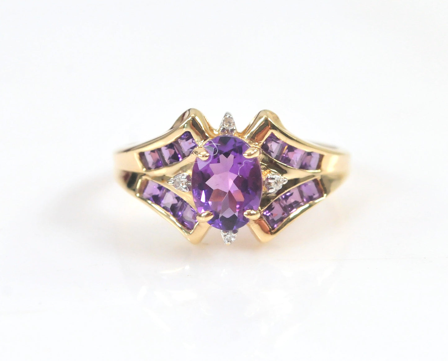 Vintage 14K Gold Amethyst and Diamond Accent Ring