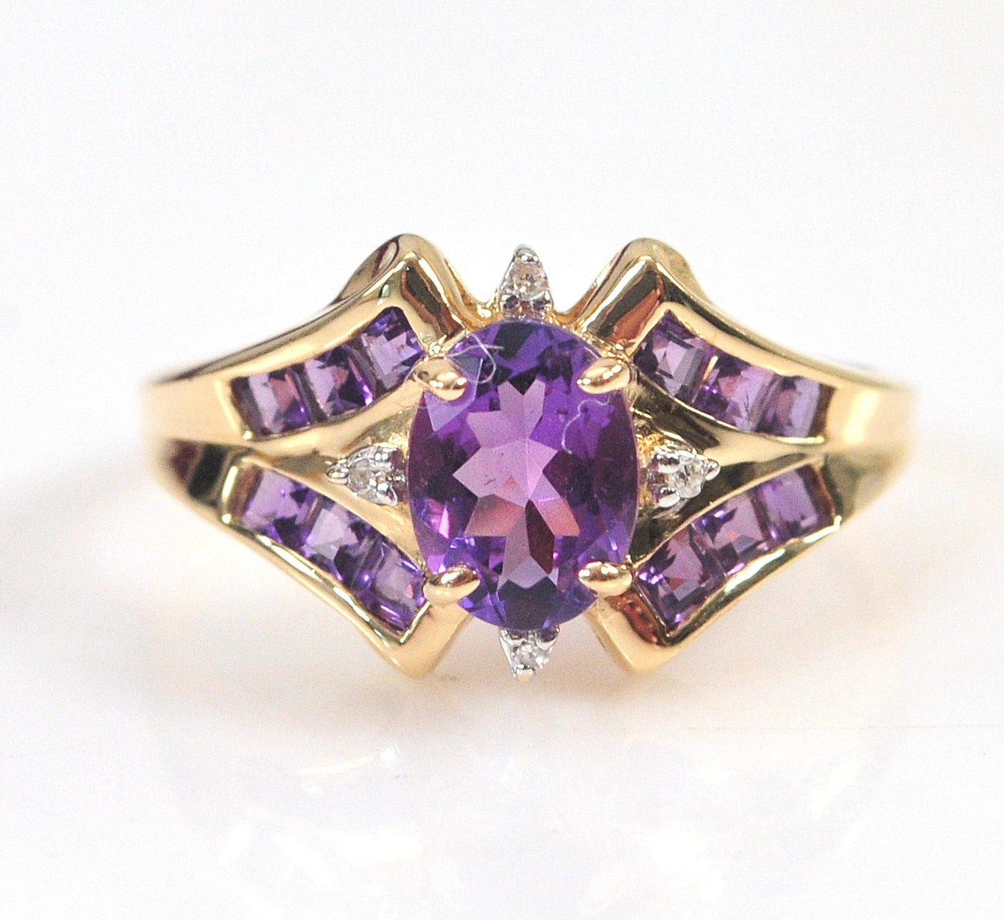 Vintage 14K Gold Amethyst and Diamond Accent Ring