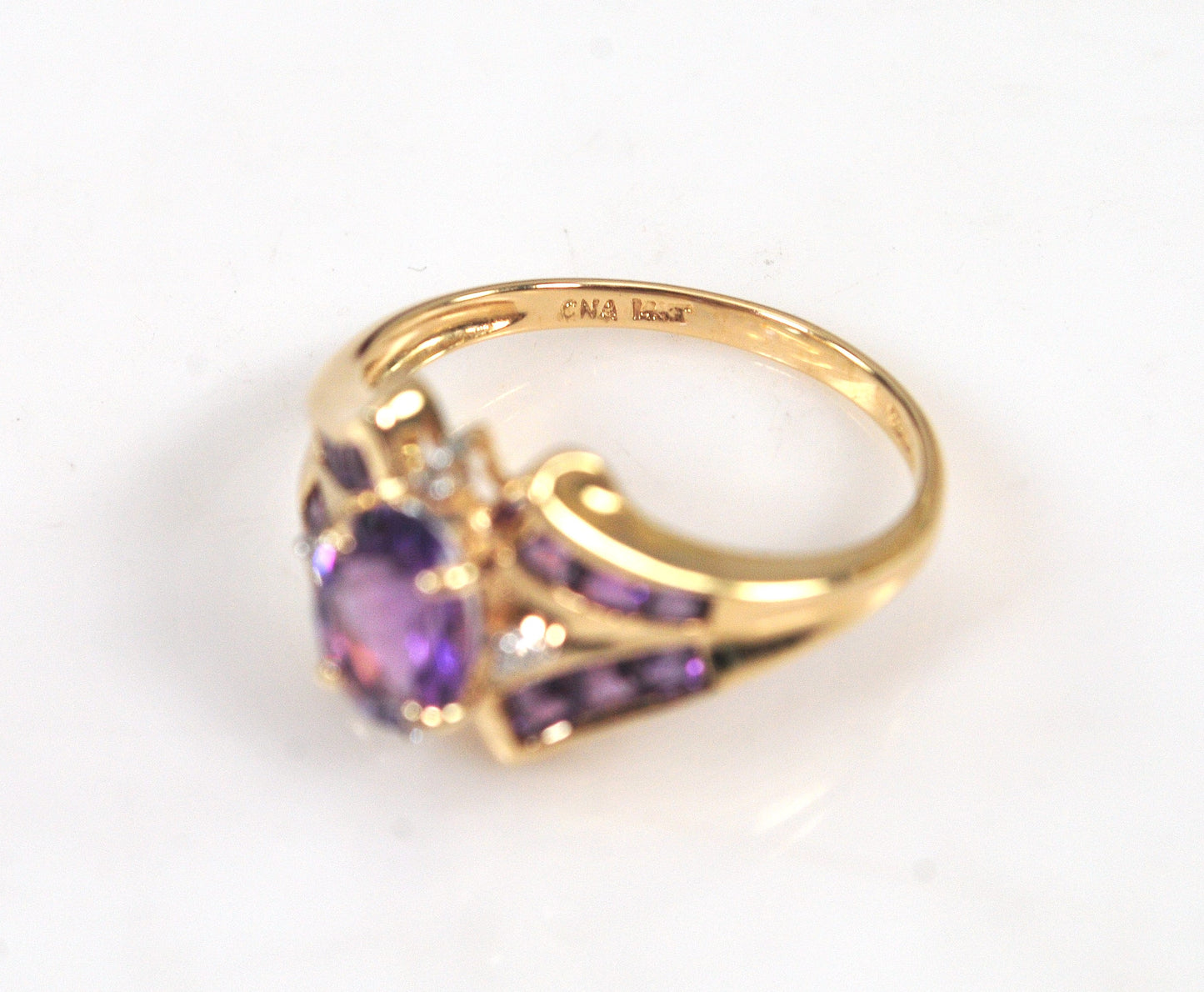 Vintage 14K Gold Amethyst and Diamond Accent Ring