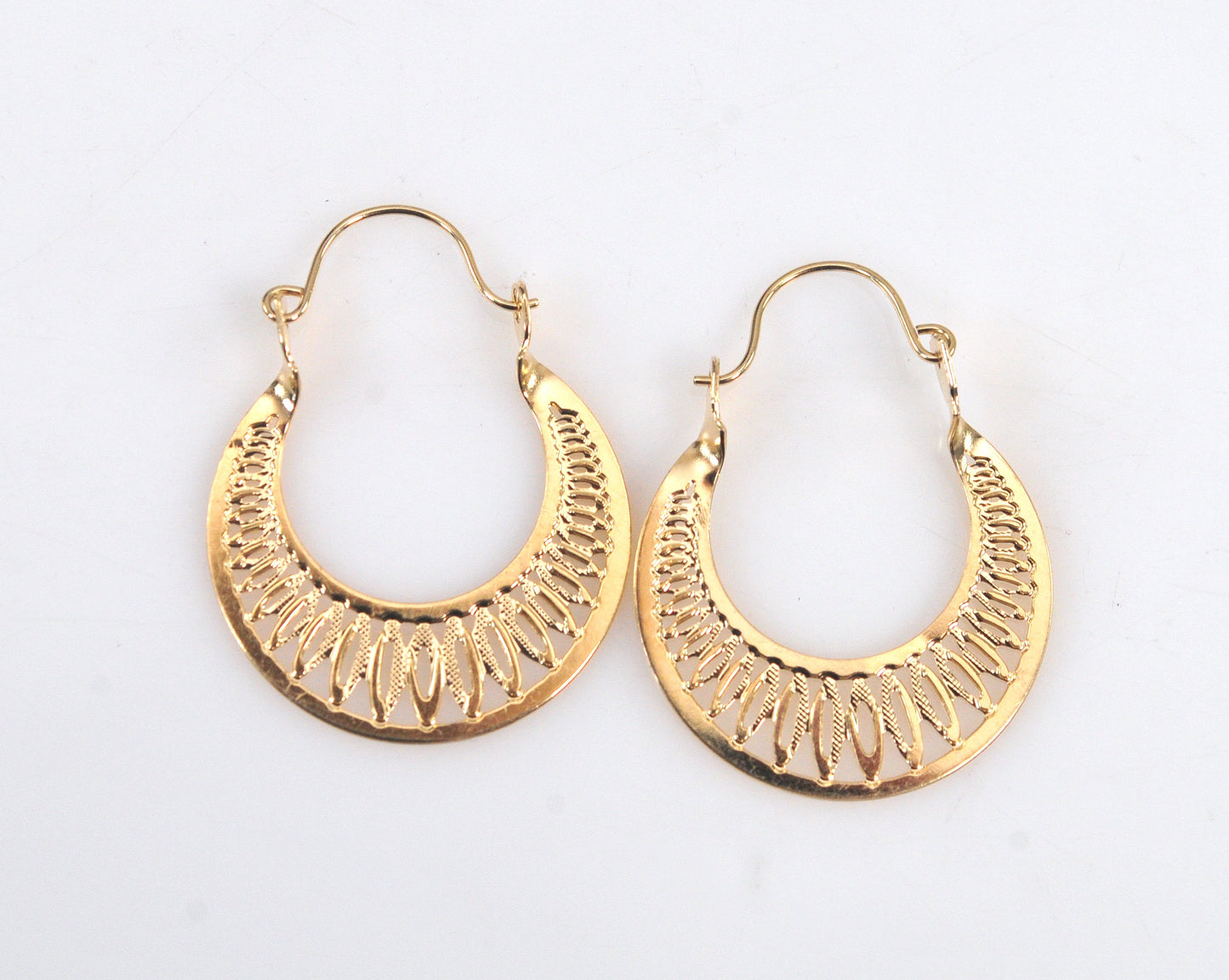 14K Gold Filagree Hoop Earrings