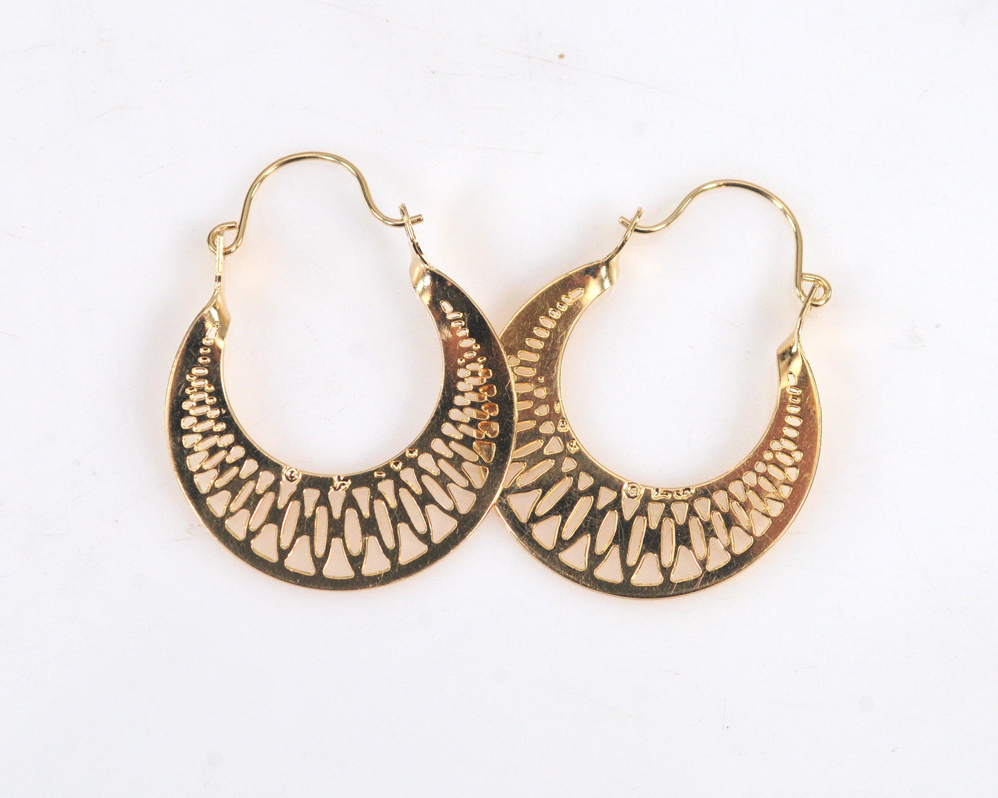 14K Gold Filagree Hoop Earrings