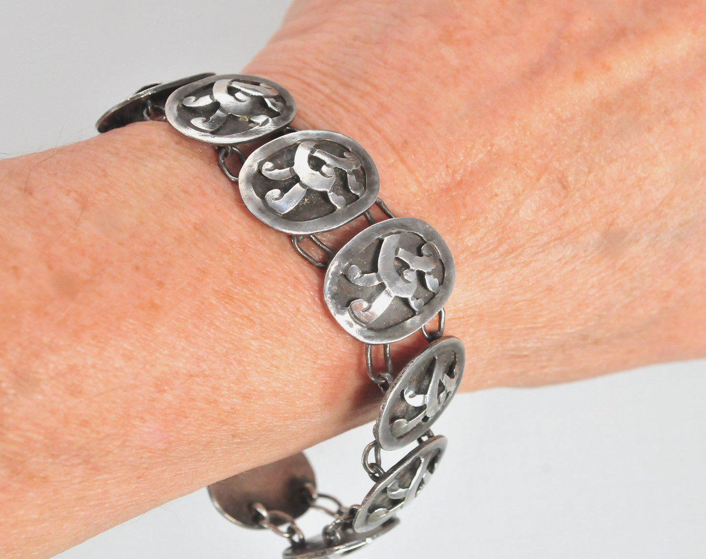 Talleres De Los Ballesteros Sterling Silver Shadowbox Link Bracelet