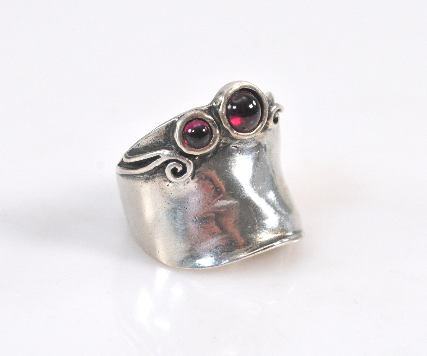Zuman Sterling Silver Wide Garnet Band Ring