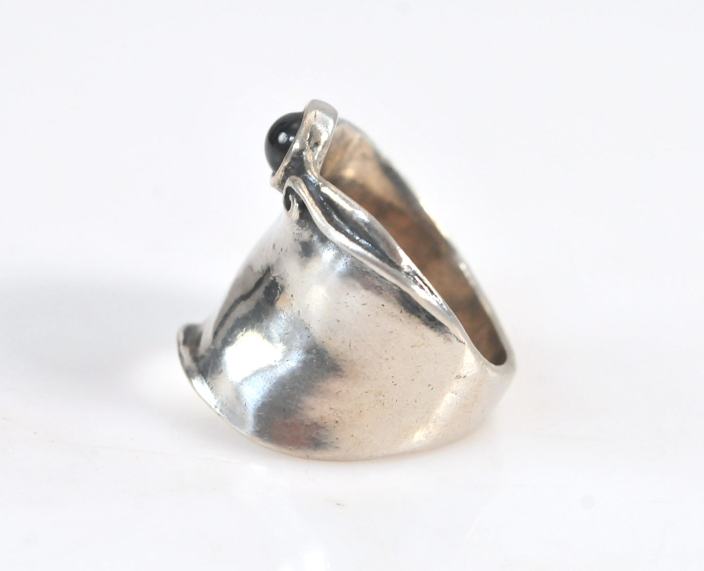 Zuman Sterling Silver Wide Garnet Band Ring