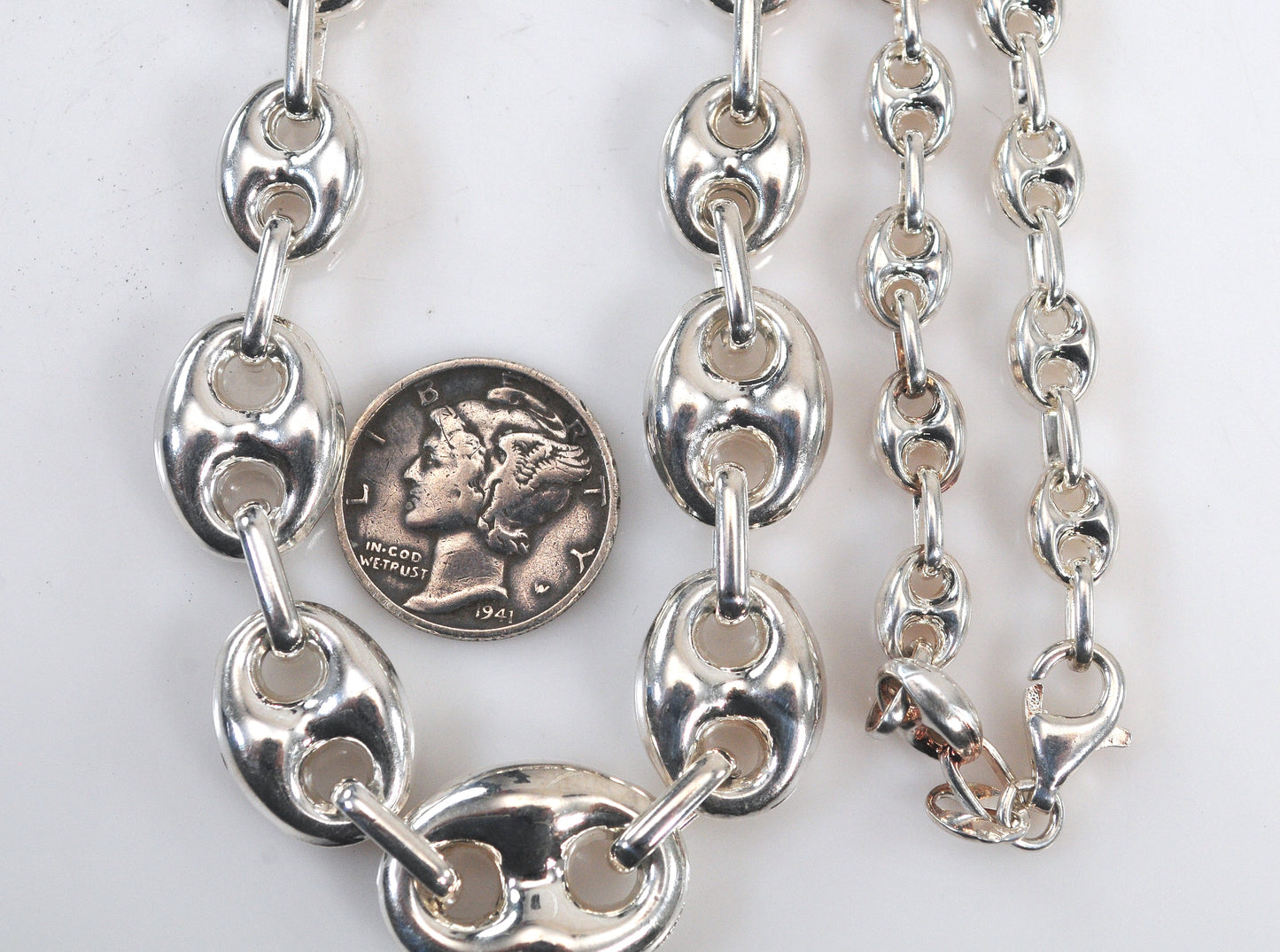Sterling Silver Graduated Puffed Mariner Link Necklace